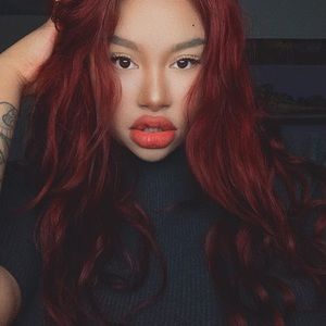 Meet your Posher, Cambria